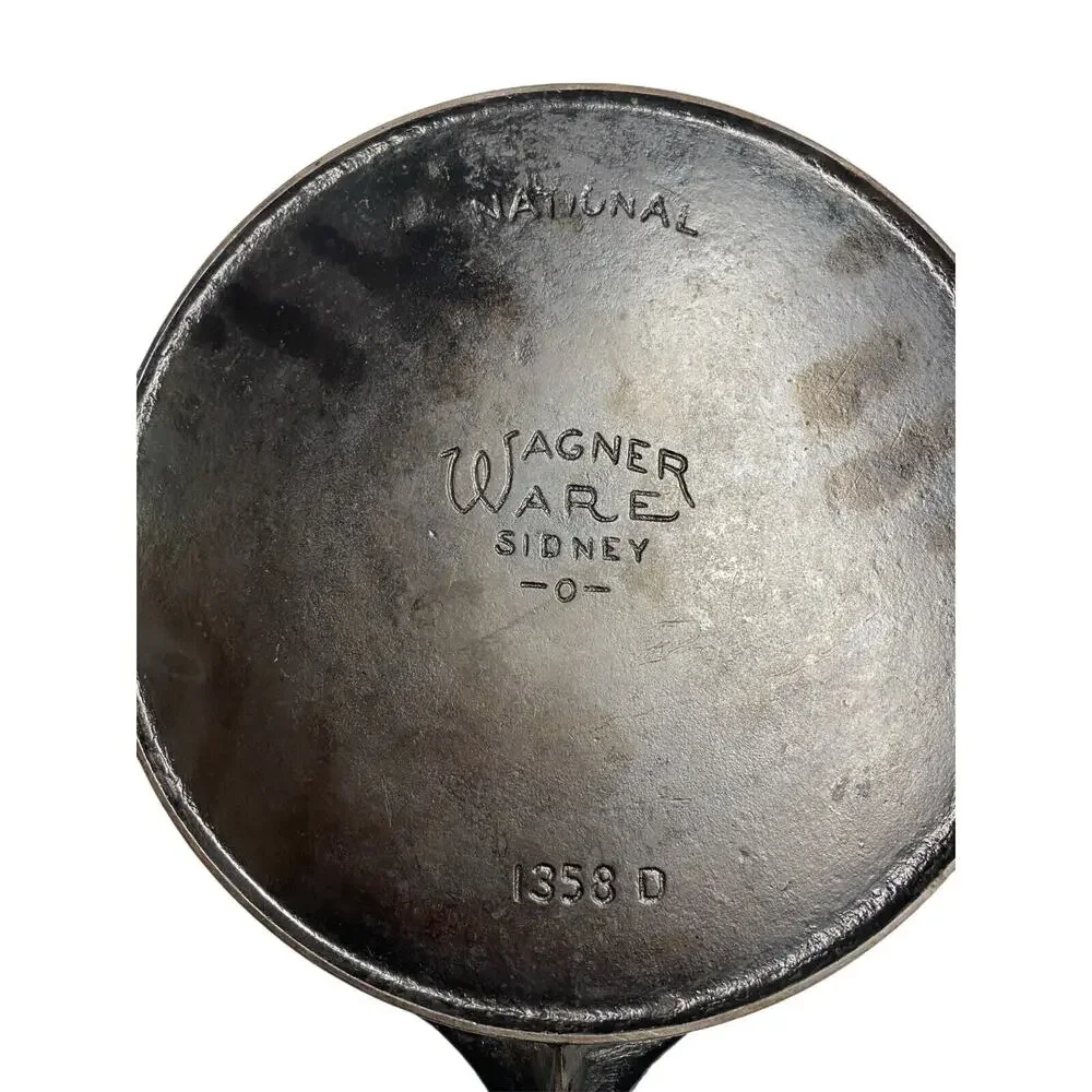 Vintage Wagner Ware Sydney O #8 Cast Iron Skillet 1358D- 10